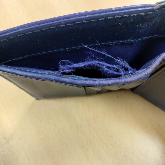 Authentic Christian Dior Lady Dior Bifold Patent Leather Wallet in Purple 💜 - Picture 16 of 16